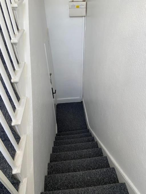 2 Bedroom Flat In Londres Exterior foto
